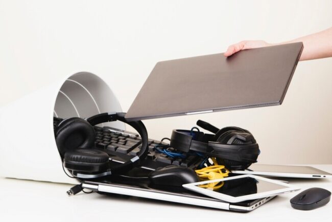 Elektroschrott Electronic waste disposal